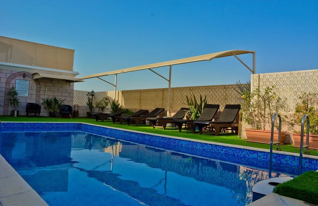 Al Maha International Hotel - pool 28